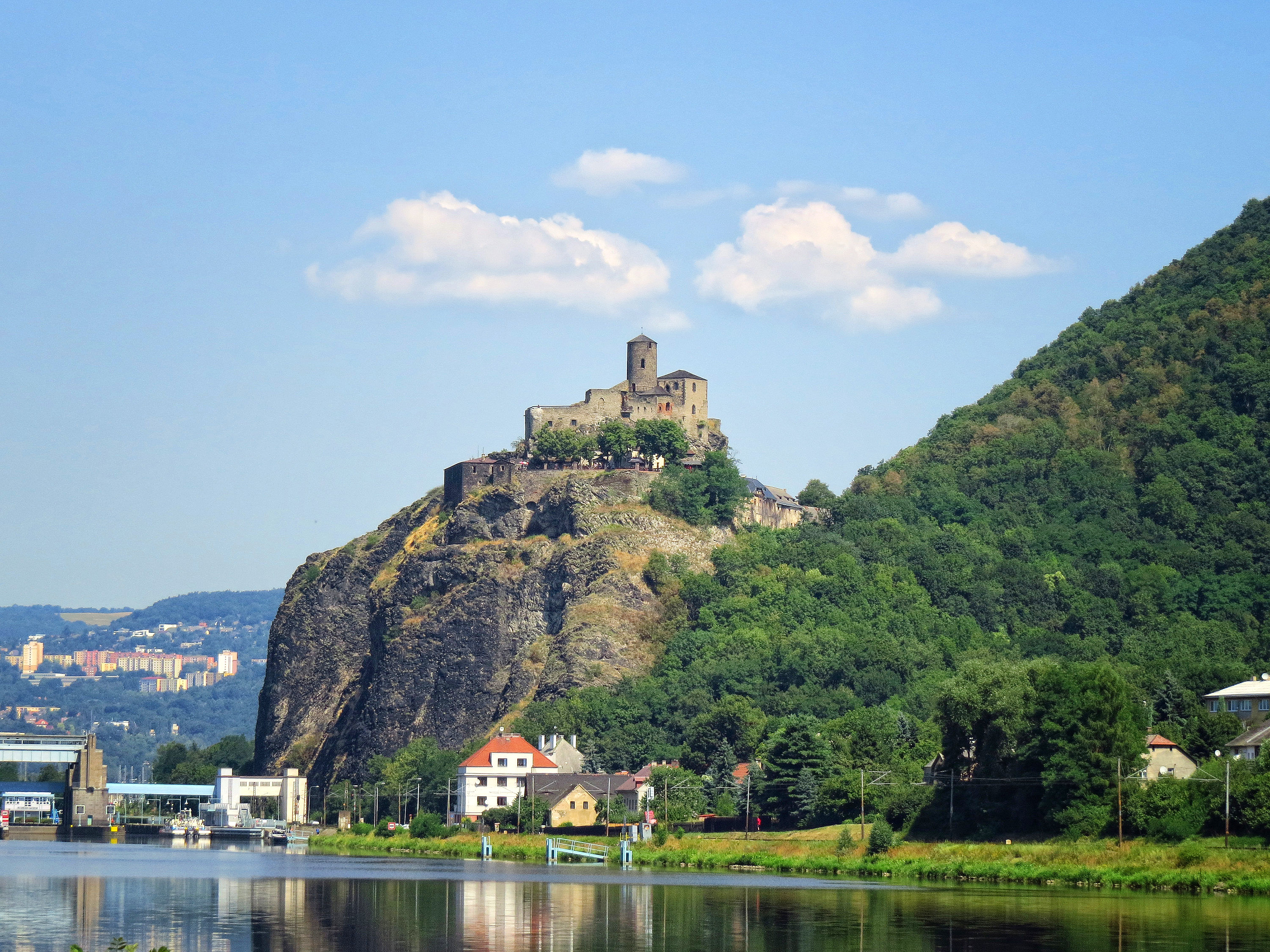 Central European scientists meet in Usti nad Labem